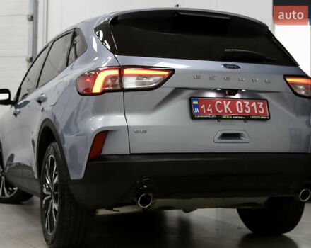Серый Форд Эскейп, объемом двигателя 1.5 л и пробегом 126 тыс. км за 17800 $, фото 2 на Automoto.ua