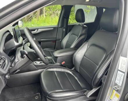 Сірий Форд Ескейп, об'ємом двигуна 2 л та пробігом 16 тис. км за 11000 $, фото 8 на Automoto.ua