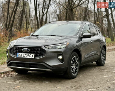 Сірий Форд Ескейп, об'ємом двигуна 2.5 л та пробігом 37 тис. км за 27500 $, фото 2 на Automoto.ua