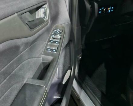 Серый Форд Эскейп, объемом двигателя 2.49 л и пробегом 55 тыс. км за 23800 $, фото 4 на Automoto.ua