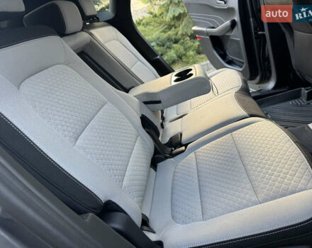 Серый Форд Эскейп, объемом двигателя 2.5 л и пробегом 19 тыс. км за 26700 $, фото 28 на Automoto.ua