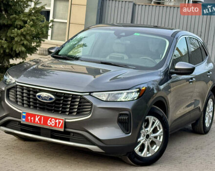 Серый Форд Эскейп, объемом двигателя 2.5 л и пробегом 19 тыс. км за 24900 $, фото 2 на Automoto.ua