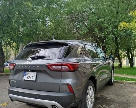 Сірий Форд Ескейп, об'ємом двигуна 1.5 л та пробігом 31 тис. км за 27000 $, фото 4 на Automoto.ua