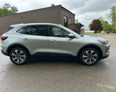 Сірий Форд Ескейп, об'ємом двигуна 2 л та пробігом 16 тис. км за 11000 $, фото 7 на Automoto.ua