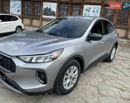 Сірий Форд Ескейп, об'ємом двигуна 0 л та пробігом 11 тис. км за 20000 $, фото 2 на Automoto.ua