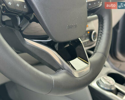 Серый Форд Эскейп, объемом двигателя 2.5 л и пробегом 19 тыс. км за 24900 $, фото 44 на Automoto.ua