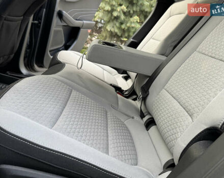 Серый Форд Эскейп, объемом двигателя 2.5 л и пробегом 19 тыс. км за 24900 $, фото 48 на Automoto.ua