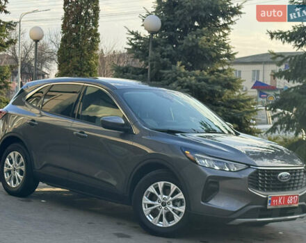 Серый Форд Эскейп, объемом двигателя 2.5 л и пробегом 19 тыс. км за 26700 $, фото 5 на Automoto.ua