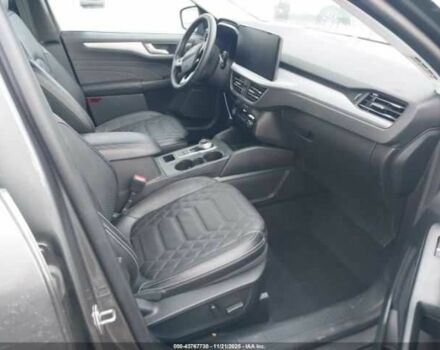 Сірий Форд Ескейп, об'ємом двигуна 2.5 л та пробігом 9 тис. км за 5600 $, фото 4 на Automoto.ua