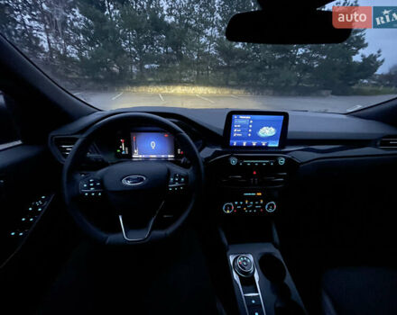 Серый Форд Эскейп, объемом двигателя 1.5 л и пробегом 56 тыс. км за 21799 $, фото 27 на Automoto.ua