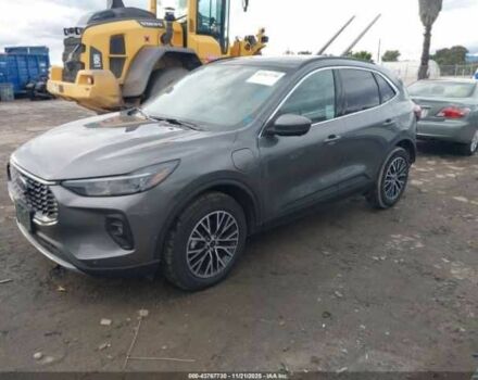 Сірий Форд Ескейп, об'ємом двигуна 2.5 л та пробігом 9 тис. км за 5600 $, фото 1 на Automoto.ua