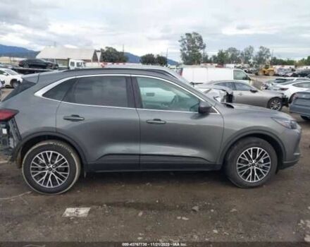 Сірий Форд Ескейп, об'ємом двигуна 2.5 л та пробігом 9 тис. км за 5600 $, фото 13 на Automoto.ua