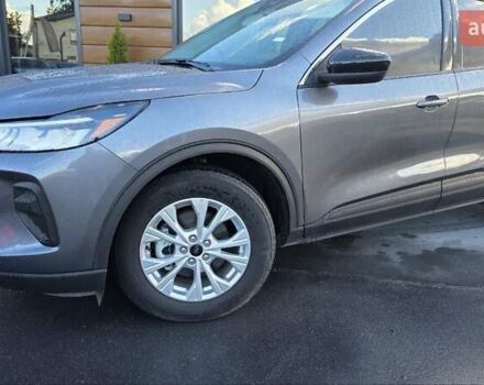 Серый Форд Эскейп, объемом двигателя 1.5 л и пробегом 8 тыс. км за 21300 $, фото 2 на Automoto.ua