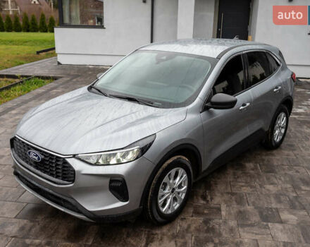Серый Форд Эскейп, объемом двигателя 0 л и пробегом 1 тыс. км за 21450 $, фото 3 на Automoto.ua