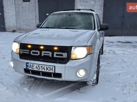 Сірий Форд Ескейп, об'ємом двигуна 2.5 л та пробігом 330 тис. км за 8800 $, фото 1 на Automoto.ua