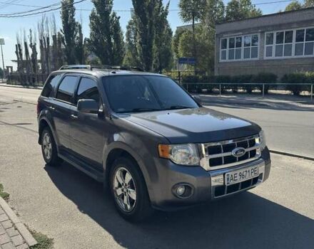 Сірий Форд Ескейп, об'ємом двигуна 3 л та пробігом 207 тис. км за 9000 $, фото 1 на Automoto.ua