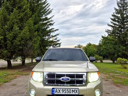 Сірий Форд Ескейп, об'ємом двигуна 2.5 л та пробігом 292 тис. км за 8300 $, фото 1 на Automoto.ua
