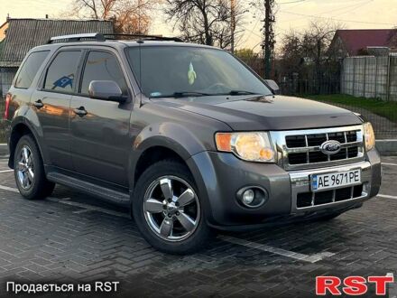 Сірий Форд Ескейп, об'ємом двигуна 3 л та пробігом 208 тис. км за 8700 $, фото 1 на Automoto.ua