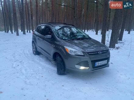 Сірий Форд Ескейп, об'ємом двигуна 2 л та пробігом 220 тис. км за 9000 $, фото 1 на Automoto.ua