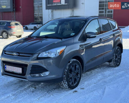 Серый Форд Эскейп, объемом двигателя 2 л и пробегом 144 тыс. км за 9999 $, фото 1 на Automoto.ua