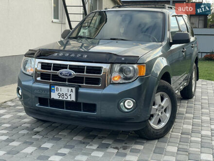 Серый Форд Эскейп, объемом двигателя 3 л и пробегом 150 тыс. км за 11800 $, фото 1 на Automoto.ua