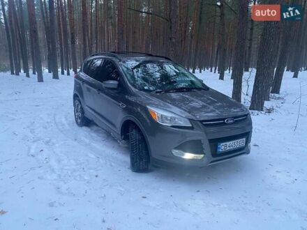 Сірий Форд Ескейп, об'ємом двигуна 2 л та пробігом 220 тис. км за 9400 $, фото 1 на Automoto.ua