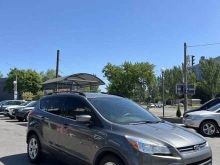 Серый Форд Эскейп, объемом двигателя 1.59 л и пробегом 196 тыс. км за 11200 $, фото 1 на Automoto.ua