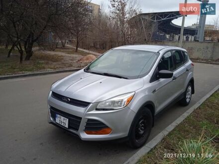 Форд Эскейп 2013 в Днепре (Днепропетровске) на Automoto.ua Серый Форд Эскейп, объемом двигателя 2.5 л и пробегом 170 тыс. км за 11500 $, фото 1 на Automoto.ua