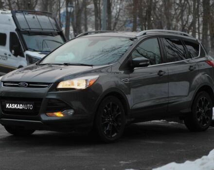 Серый Форд Эскейп, объемом двигателя 2 л и пробегом 118 тыс. км за 14300 $, фото 1 на Automoto.ua