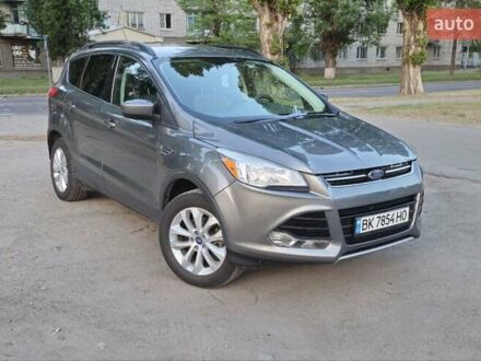 Форд Ескейп 2014 у Кременчуге на Automoto.ua Сірий Форд Ескейп, об'ємом двигуна 1.6 л та пробігом 129 тис. км за 9000 $, фото 1 на Automoto.ua
