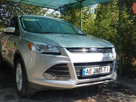 Форд Эскейп 2014 в Кривом Роге на Automoto.ua Серый Форд Эскейп, объемом двигателя 2.5 л и пробегом 149 тыс. км за 11800 $, фото 1 на Automoto.ua