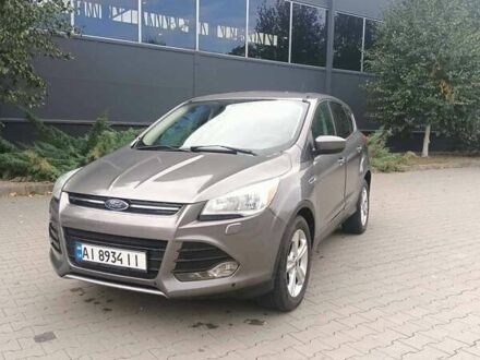 Форд Эскейп 2014 в Белой Церкве на Automoto.ua Серый Форд Эскейп, объемом двигателя 2 л и пробегом 169 тыс. км за 11000 $, фото 1 на Automoto.ua