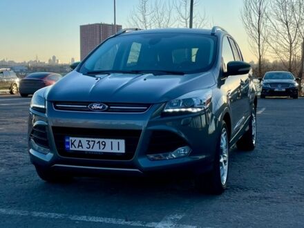 Серый Форд Эскейп, объемом двигателя 2 л и пробегом 201 тыс. км за 12700 $, фото 1 на Automoto.ua