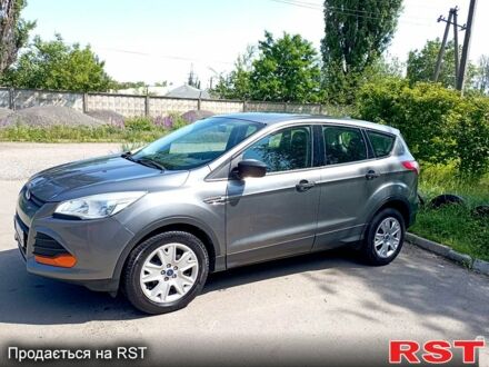 Форд Эскейп 2014 в Кривом Роге на Automoto.ua Серый Форд Эскейп, объемом двигателя 2.5 л и пробегом 221 тыс. км за 11300 $, фото 1 на Automoto.ua
