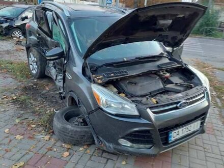 Форд Ескейп 2014 у Черкасах на Automoto.ua Сірий Форд Ескейп, об'ємом двигуна 1.6 л та пробігом 212 тис. км за 5000 $, фото 1 на Automoto.ua