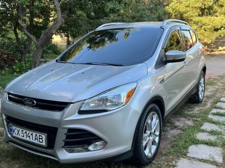 Сірий Форд Ескейп, об'ємом двигуна 2 л та пробігом 200 тис. км за 10700 $, фото 1 на Automoto.ua