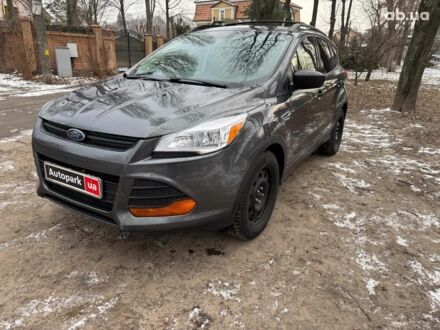 Форд Эскейп 2015 в Киеве на Automoto.ua Серый Форд Эскейп, объемом двигателя 2.5 л и пробегом 319 тыс. км за 10890 $, фото 1 на Automoto.ua
