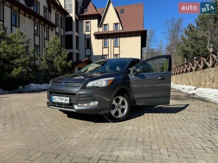 Серый Форд Эскейп, объемом двигателя 1.6 л и пробегом 135 тыс. км за 11850 $, фото 1 на Automoto.ua