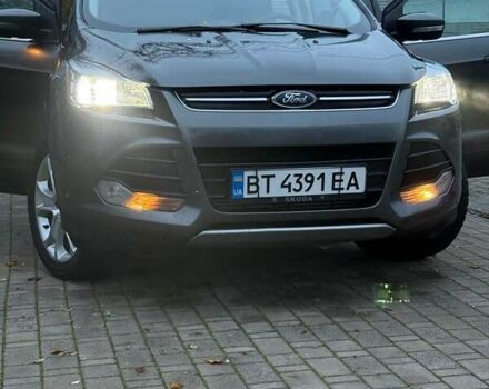 Серый Форд Эскейп, объемом двигателя 2 л и пробегом 125 тыс. км за 12000 $, фото 1 на Automoto.ua