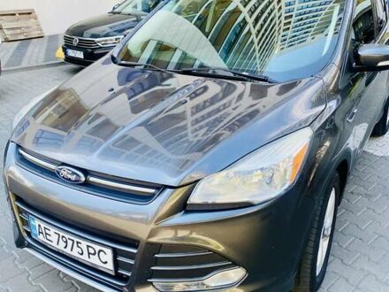 Форд Эскейп 2015 в Львове на Automoto.ua Серый Форд Эскейп, объемом двигателя 1.6 л и пробегом 71 тыс. км за 14000 $, фото 1 на Automoto.ua