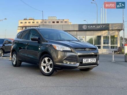 Форд Эскейп 2015 в Киеве на Automoto.ua Серый Форд Эскейп, объемом двигателя 2.5 л и пробегом 142 тыс. км за 11800 $, фото 1 на Automoto.ua
