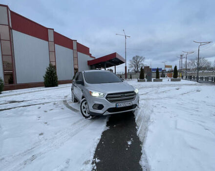 Серый Форд Эскейп, объемом двигателя 2.49 л и пробегом 170 тыс. км за 10500 $, фото 1 на Automoto.ua