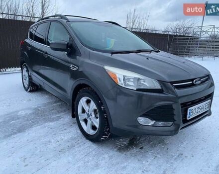 Серый Форд Эскейп, объемом двигателя 2 л и пробегом 310 тыс. км за 10500 $, фото 1 на Automoto.ua