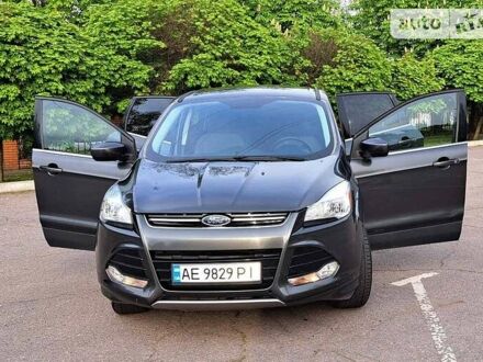 Серый Форд Эскейп, объемом двигателя 1.6 л и пробегом 135 тыс. км за 12200 $, фото 1 на Automoto.ua