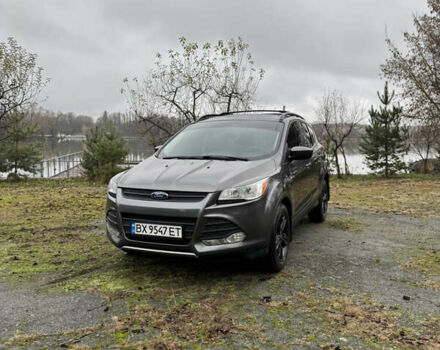 Серый Форд Эскейп, объемом двигателя 2.5 л и пробегом 165 тыс. км за 11333 $, фото 1 на Automoto.ua