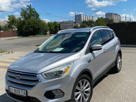 Серый Форд Эскейп, объемом двигателя 2 л и пробегом 254 тыс. км за 12700 $, фото 1 на Automoto.ua