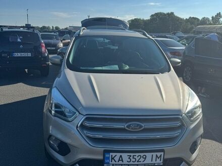 Сірий Форд Ескейп, об'ємом двигуна 1.5 л та пробігом 136 тис. км за 15500 $, фото 1 на Automoto.ua