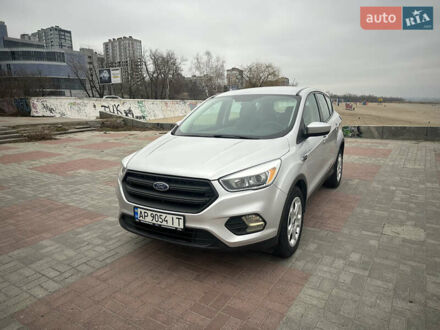 Форд Эскейп 2016 в Запорожье на Automoto.ua Серый Форд Эскейп, объемом двигателя 2.5 л и пробегом 152 тыс. км за 13300 $, фото 1 на Automoto.ua