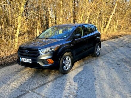 Форд Ескейп 2016 у Рівному на Automoto.ua Сірий Форд Ескейп, об'ємом двигуна 25 л та пробігом 256 тис. км за 12850 $, фото 1 на Automoto.ua