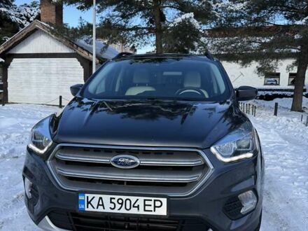 Серый Форд Эскейп, объемом двигателя 1.5 л и пробегом 125 тыс. км за 12500 $, фото 1 на Automoto.ua